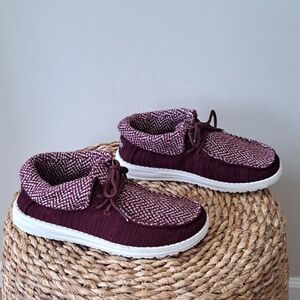 Hey‎ Dude Womens Britt Burgundy Mix Lightweight  Loafers Chevron Print US7/EU38